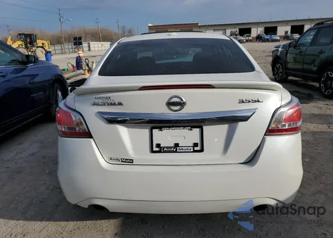 2015 Nissan Altima 3.5S z USA, uszkodzony, nr VIN 1N4BL3AP1FC184262
